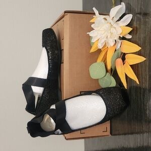 Jessica Simpson black ballet flats, size 7.5